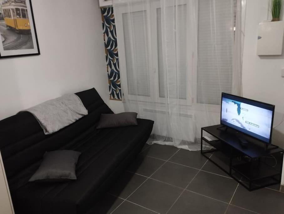 Studio Equipe Proche Aeroport Paris Cdg Apartment Vemars Екстериор снимка